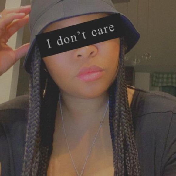 Meet your Posher, Samantha - Picture 1 of 1